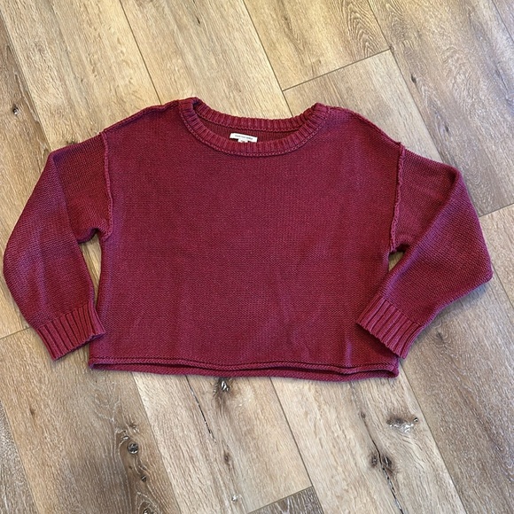 America Eagle crew neck crop sweater. Size M - Picture 1 of 3